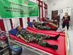 Sambut HUT TNI Ke-79, Jajaran Koramil Kodim 1015/Sampit Gelar Donor Darah Bersama PMI