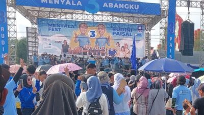 Kampanye Akbar Pasangan M. Rudini Darwan Ali dan Paisal Darmasing di Stadion 29 November Sampit