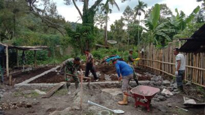 Gotong Royong Satgas TMMD dan Warga Bangun Rumah Layak Huni di Aceh Tengah
