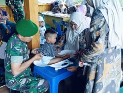 Satgas TMMD Aceh Tengah Bantu Petugas Kesehatan Jalankan Posyandu di Desa Binaan