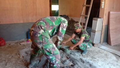 Gotong Royong Satgas TMMD dan Warga Roteh Wujudkan Rumah Impian Ibu Kasnawati