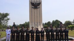 Polres Kotim Hadiri Upacara Ziarah Ke Taman Makam Pahlawan Untuk Memperingati Hari Pahlawan Ke 80.
