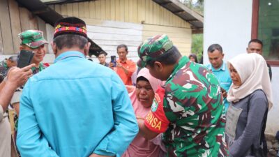 “Hanya Allah yang Bisa Membalas,” Ujar Kasmawati Haru Terima Rumah Baru dari TNI