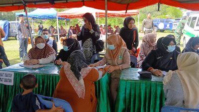 TNI dan Rakyat Kian Dekat, TMMD ke-126 Sediakan Pemeriksaan Kesehatan Gratis