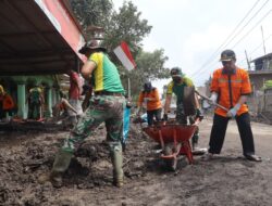 Akses jalan terputus; TNI kembalikan