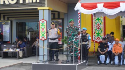 Komandan Kodim 1015/Sampit Hadiri Apel Gelar Pasukan Operasi Kepolisian Terpusat “Lilin Telabang” tahun 2025 dalam rangka Pengamanan Natal 2025 dan Tahun Baru 2026
