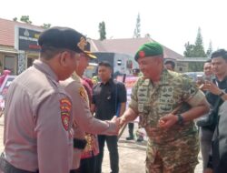 Komandan Kodim 1015/Sampit Hadiri Pisah Sambut Kapolres Seruyan di Mapolres Seruyan.